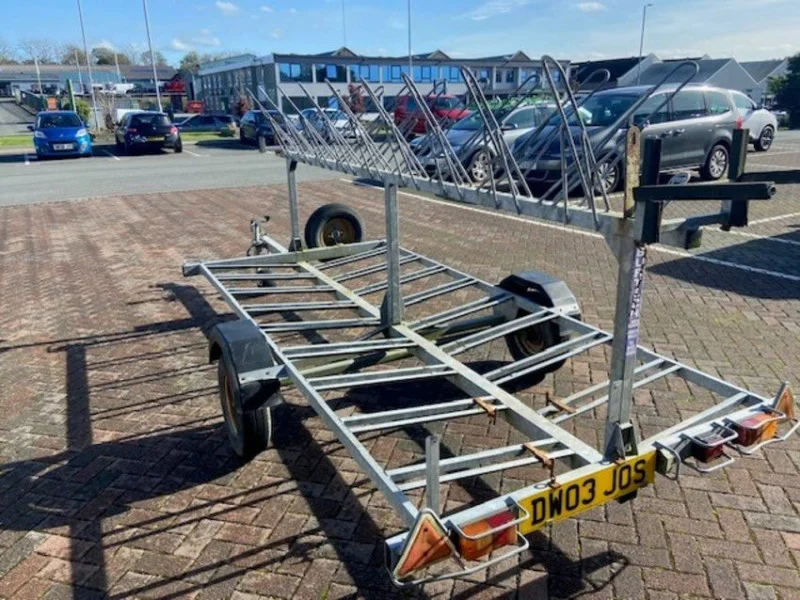 JPS Chartered Surveyors - Bike Hire/Servicing & Repair Centre Auction to include Vintage Road, Racing, Mountain & Tandem Bikes | Cycling Repair Tools | Cycling Parts & Accessories | Featuring Benotto, Raleigh, Dawes, Forme & more - Auction Image 3